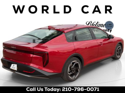 Used 2025 Kia K4 EX FWD image 3