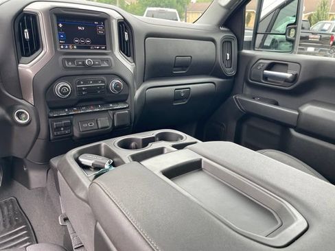 Used 2024 Chevrolet Silverado 2500 Custom w/ Custom Value Package AWD/4WD image 17
