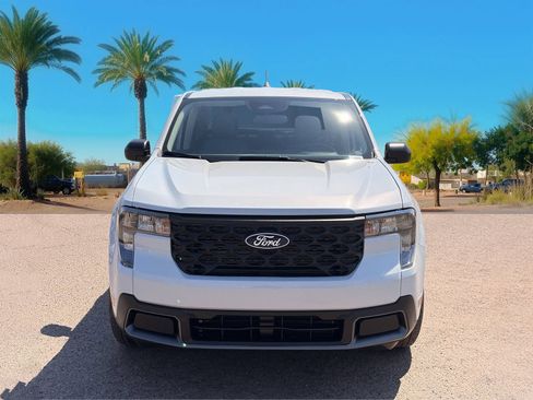 Certified 2025 Ford Maverick XLT FWD image 8