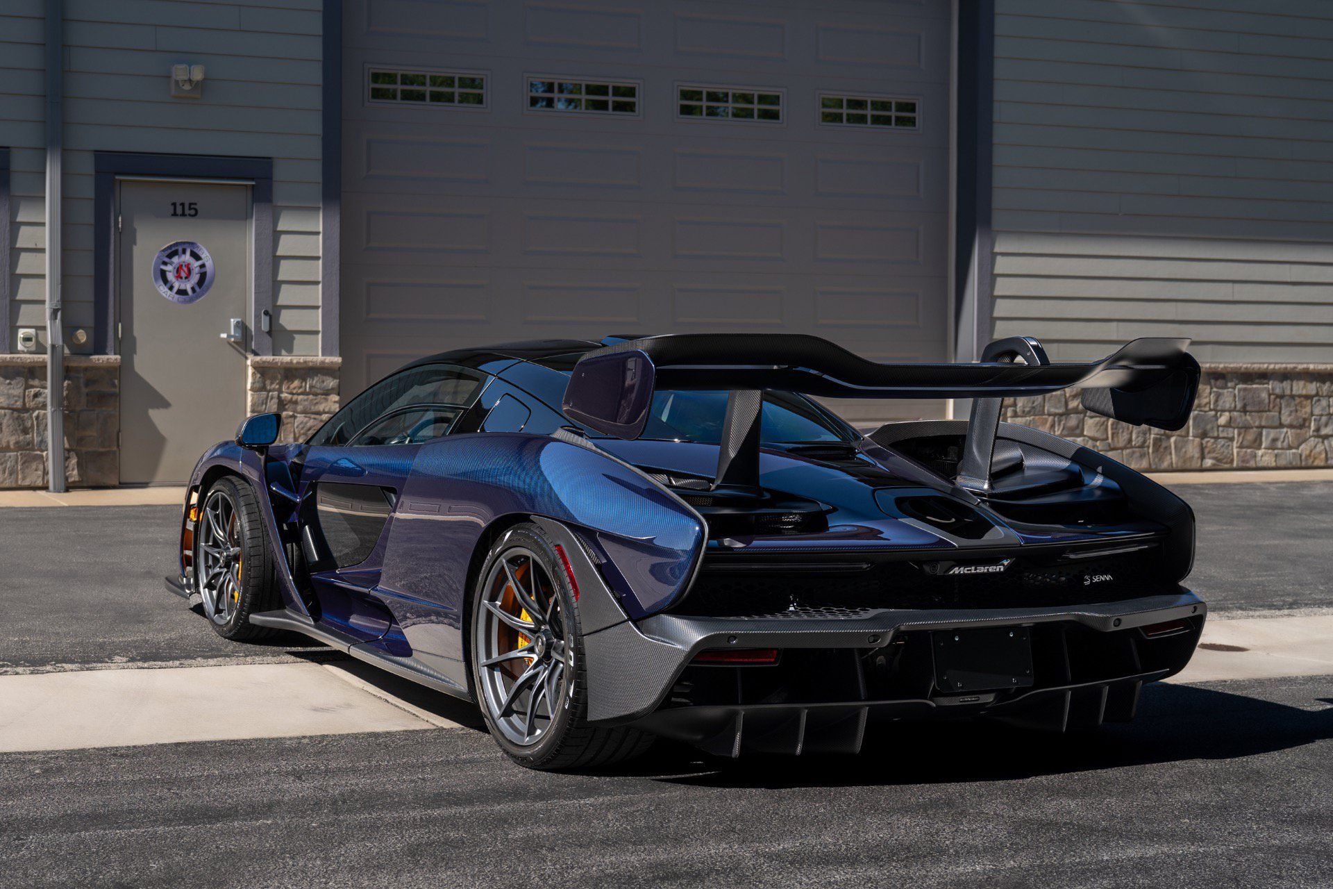Used 2019 McLaren Senna RWD image 68