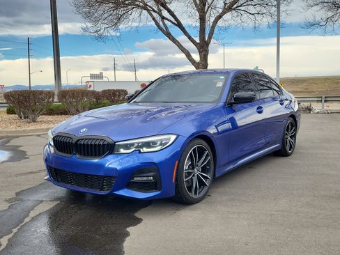 Used 2021 BMW 330i Sedan w/ M Sport Package image 4