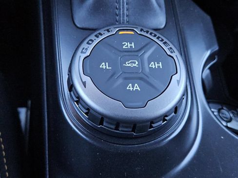 Used 2024 Ford Bronco Badlands AWD/4WD image 18