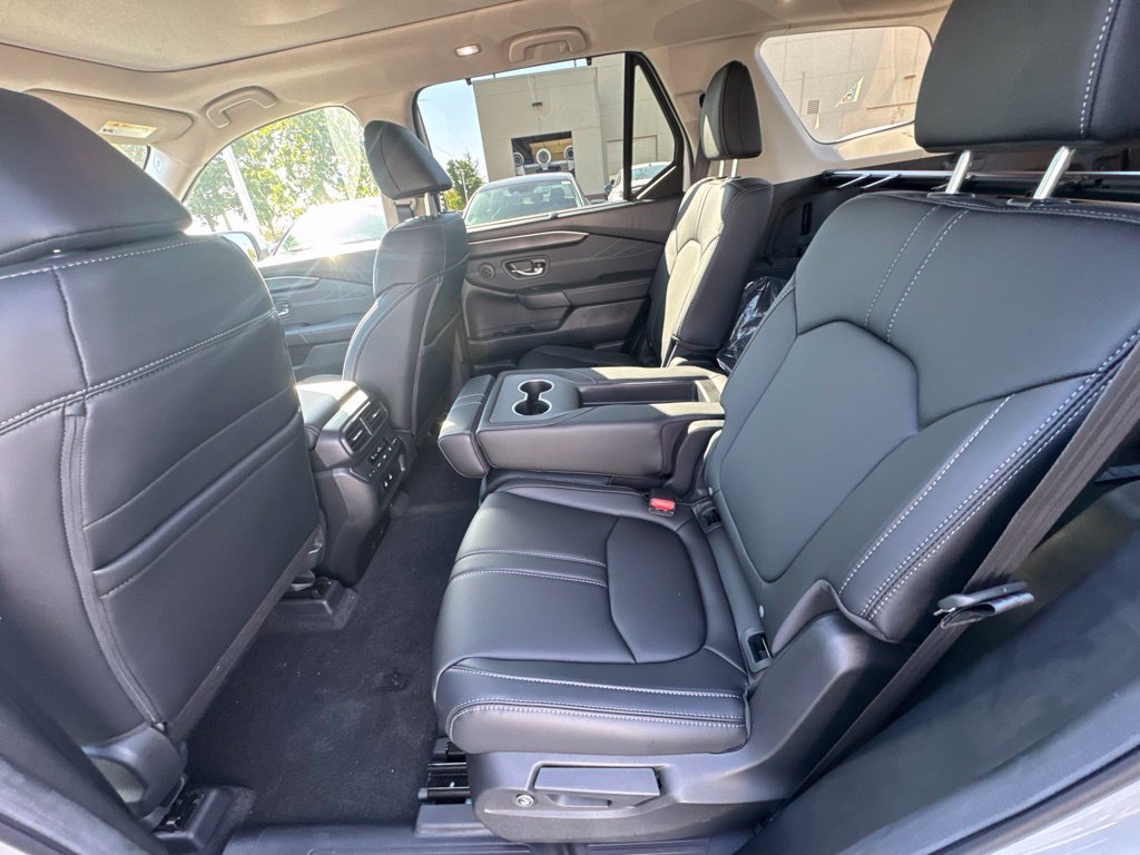 New 2026 Honda Pilot Touring image 25