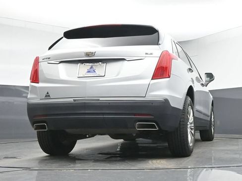 Used 2019 Cadillac XT5 Luxury FWD image 16