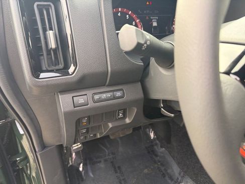 New 2026 Nissan Frontier PRO-4X w/ Pro-4x Convenience Package image 14