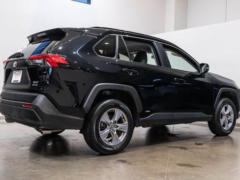 Certified 2025 Toyota RAV4 XLE AWD/4WD image 9