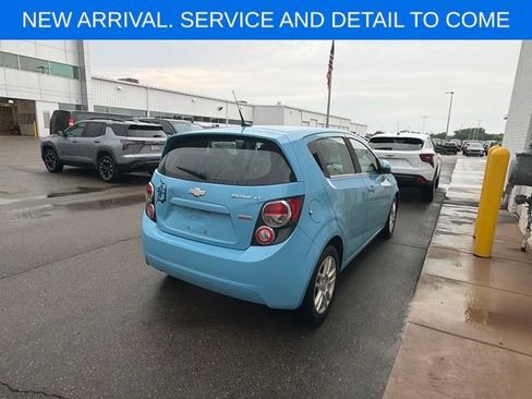 Used 2014 Chevrolet Sonic LT w/ Fun and Sun Package FWD image 8