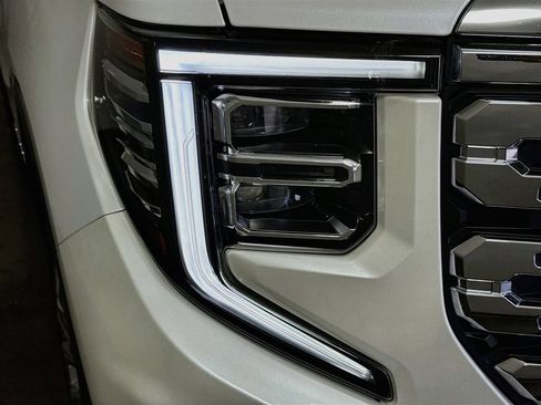 Used 2024 GMC Sierra 1500 Denali w/ Denali Reserve Package AWD/4WD image 38