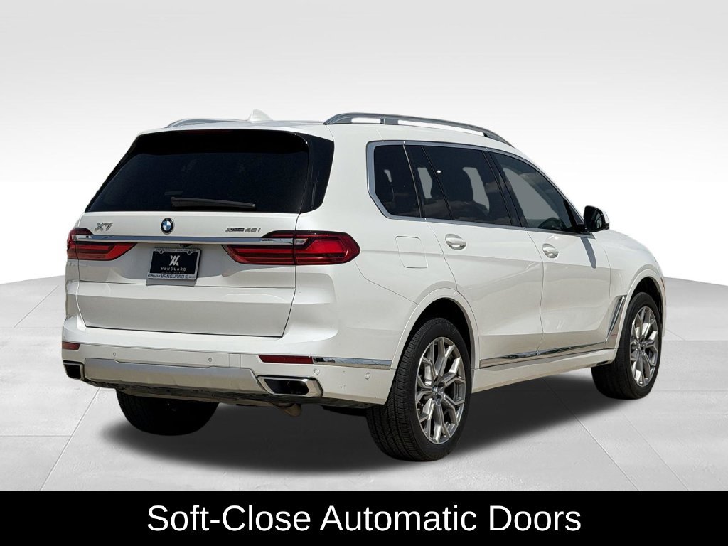 Used 2022 BMW X7 xDrive40i w/ Premium Package AWD/4WD image 9