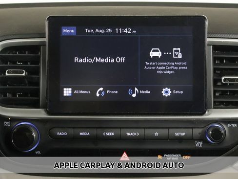 Certified 2024 Hyundai Venue SEL FWD image 6