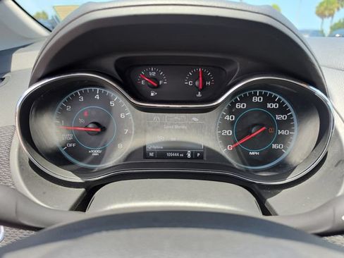 Used 2017 Chevrolet Cruze LT FWD image 18