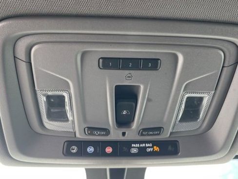 Used 2022 GMC Sierra 2500 SLT image 17