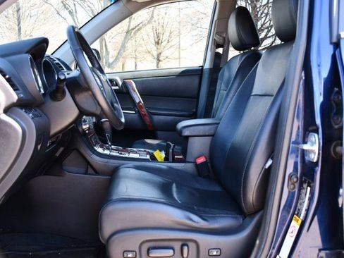 Used 2013 Toyota Highlander Limited image 13