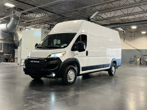 Used 2024 RAM ProMaster 3500 w/ Delivery Van Package image 3