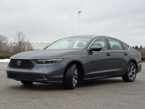 Used 2024 Honda Accord EX image 13