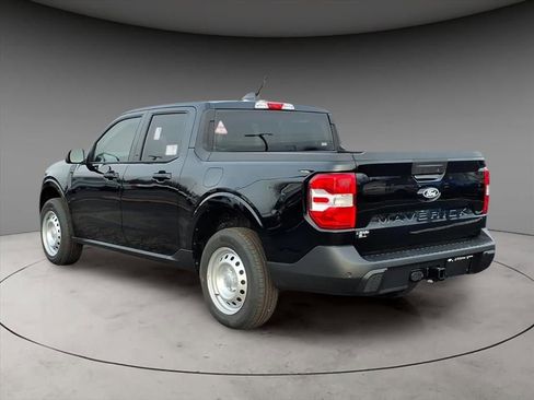 New 2026 Ford Maverick XL image 3