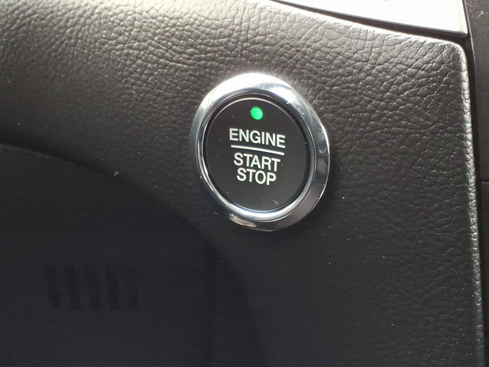 Used 2019 Ford Edge SEL w/ Equipment Group 201A FWD image 22