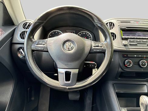 Used 2013 Volkswagen Tiguan S AWD/4WD image 18