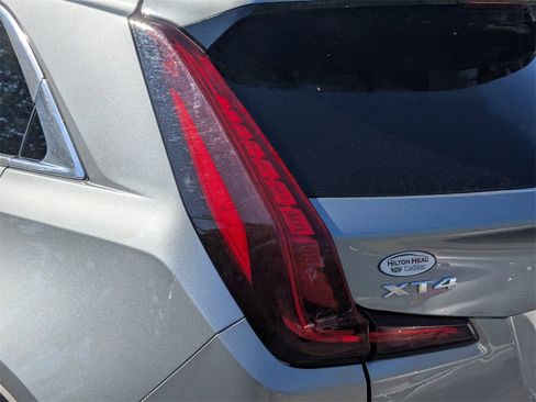 Certified 2024 Cadillac XT4 Premium Luxury image 10