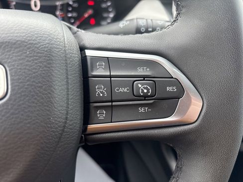 Used 2024 Jeep Compass Limited AWD/4WD image 18