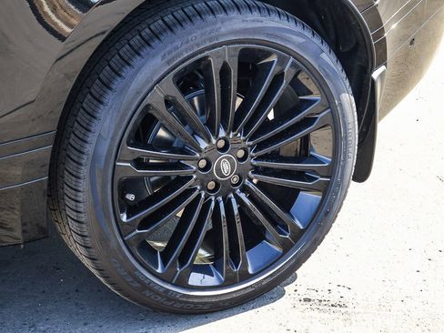 New 2026 Land Rover Range Rover Velar Dynamic SE image 10