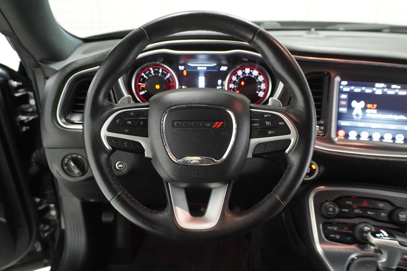 Used 2017 Dodge Challenger R/T RWD image 11