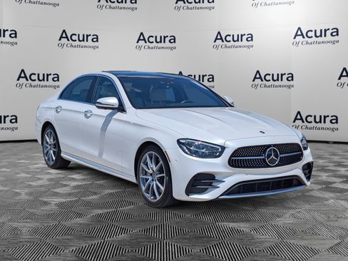 Used 2022 Mercedes-Benz E 350 Sedan image 2