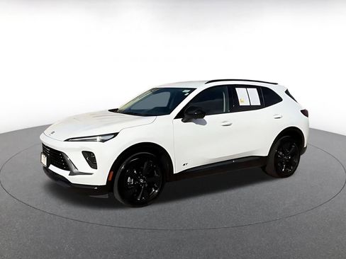 Used 2024 Buick Envision Sport Touring image 8