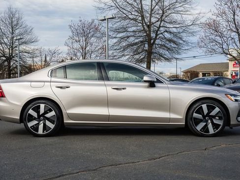 Certified 2023 Volvo S60 T8 Ultimate image 4