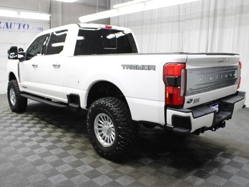 Used 2026 Ford F350 Platinum w/ Platinum Plus Package AWD/4WD image 9