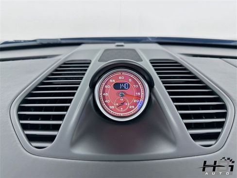 Used 2019 Porsche 911 Turbo image 19