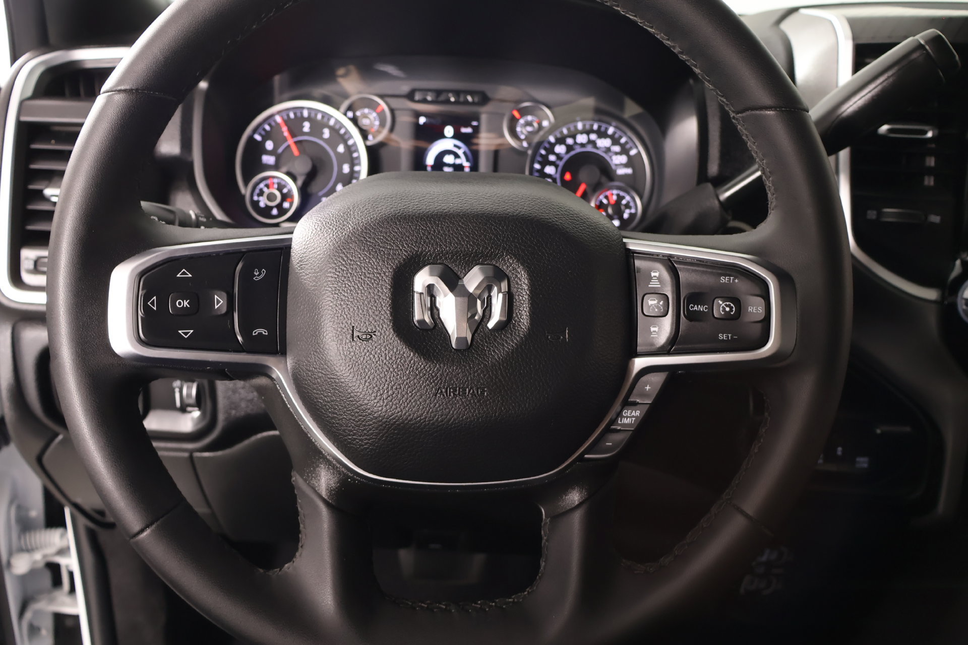 Used 2026 RAM 2500 Big Horn AWD/4WD image 3