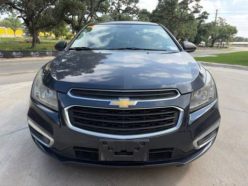 Used 2015 Chevrolet Cruze LS FWD image 6