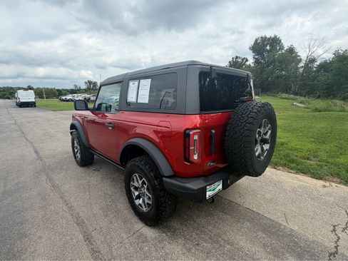 Used 2023 Ford Bronco Badlands AWD/4WD image 7