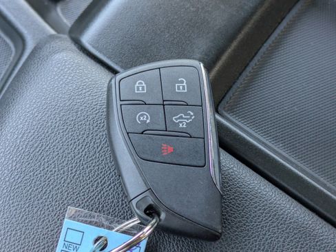 Certified 2022 Chevrolet Silverado 1500 Custom image 29