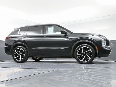 Used 2023 Mitsubishi Outlander SEL image 53