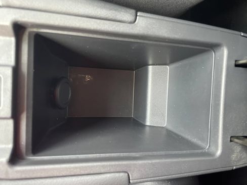 Certified 2025 Nissan Kicks SV AWD/4WD image 19