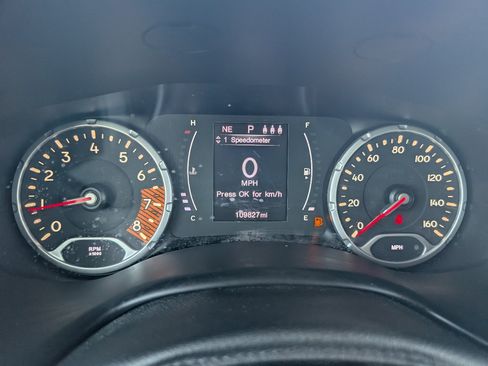 Used 2019 Jeep Renegade Latitude image 14