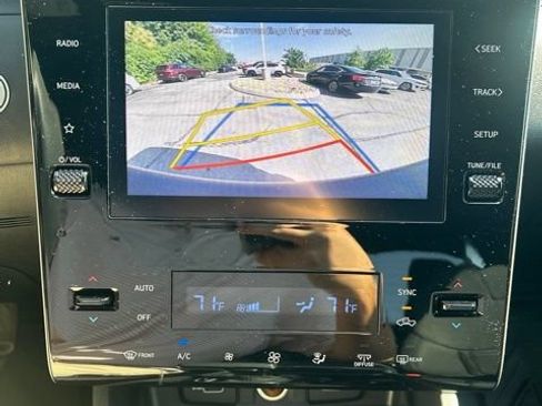 Used 2024 Hyundai Santa Cruz SEL FWD image 18