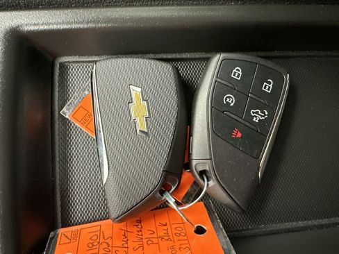 Certified 2025 Chevrolet Silverado 1500 Custom Trail Boss w/ Turbomax Blackout Package image 29