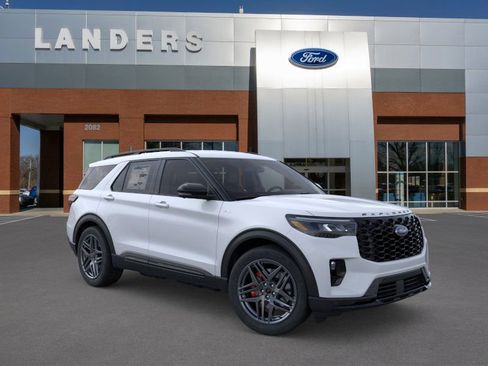 New 2026 Ford Explorer ST-Line w/ ST-Line Street Pack image 7