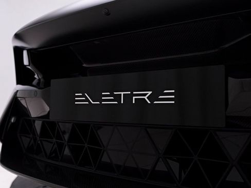 Used 2025 Lotus Eletre AWD/4WD image 29