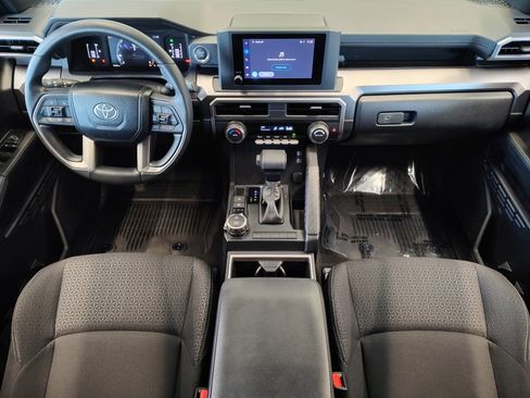 Used 2025 Toyota 4Runner SR5 AWD/4WD image 3