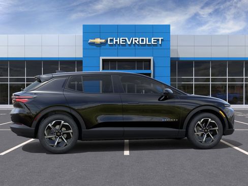 New 2026 Chevrolet Equinox EV LT image 5