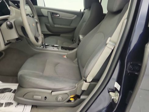 Used 2015 Chevrolet Traverse LS FWD image 16