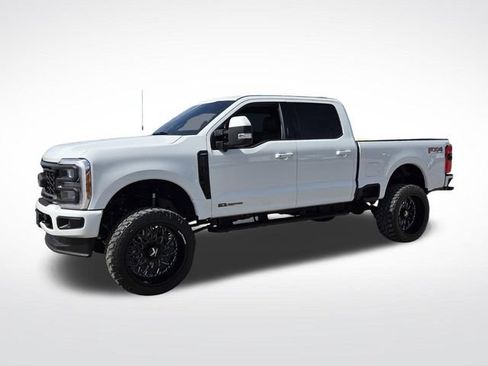 Used 2023 Ford F250 Lariat w/ Sport Appearance Package AWD/4WD image 5