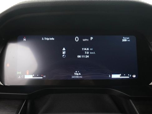 Used 2024 Jeep Grand Cherokee Limited w/ Luxury Tech Group II AWD/4WD image 28