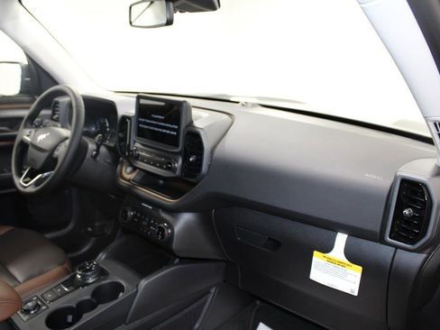 Used 2024 Ford Bronco Sport Badlands w/ Premium Package image 32