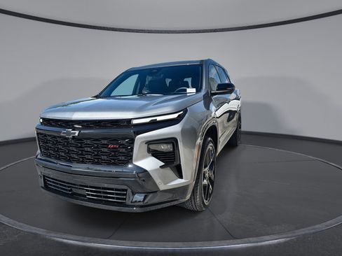 New 2026 Chevrolet Traverse RS w/ LPO, Floor Liner Package AWD/4WD image 3