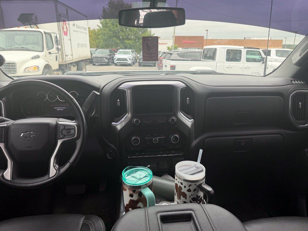 Used 2020 Chevrolet Silverado 3500 LT w/ All Star Edition AWD/4WD image 6